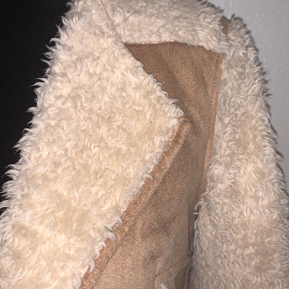 HEI HEI ANTHROPOLOGIE coat with Sherpa! - Picture 3 of 12